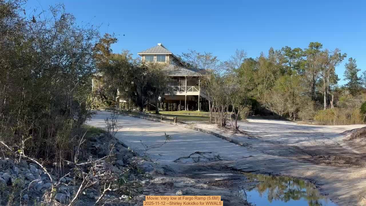 Movie: Very low at Fargo Ramp (5.6M), 2025-11-12 --Shirley Kokidko for WWALS