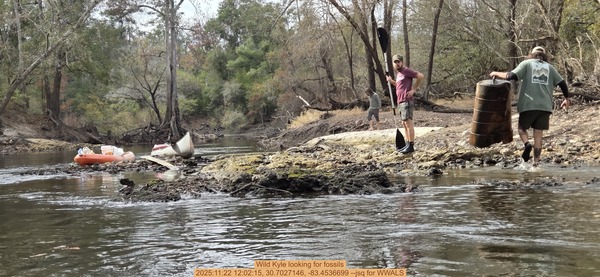 [Wild Kyle looking for fossils, 2025:11:22 12:02:15, 30.7027146, -83.4536699 --jsq for WWALS]