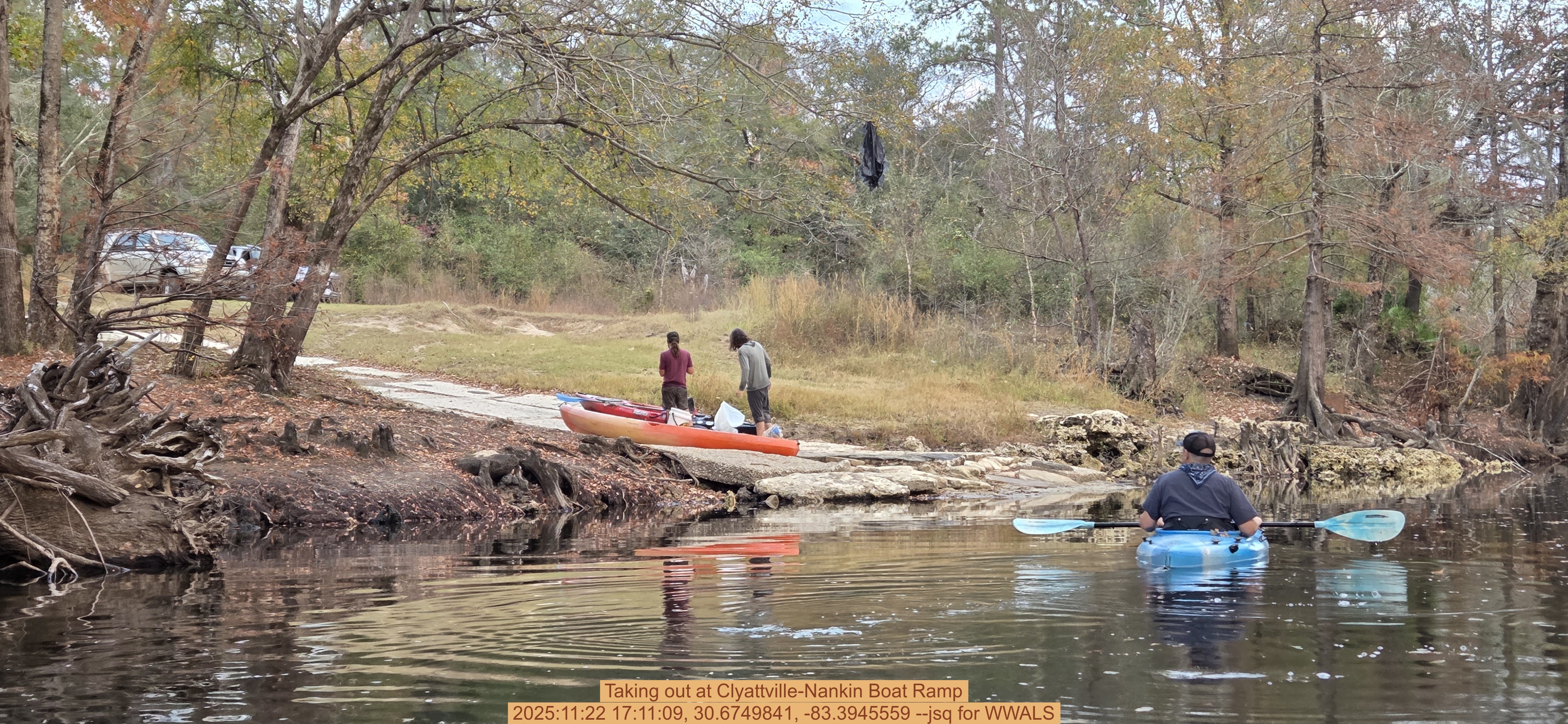 Taking out at Clyattville-Nankin Boat Ramp, 2025:11:22 17:11:09, 30.6749841, -83.3945559 --jsq for WWALS