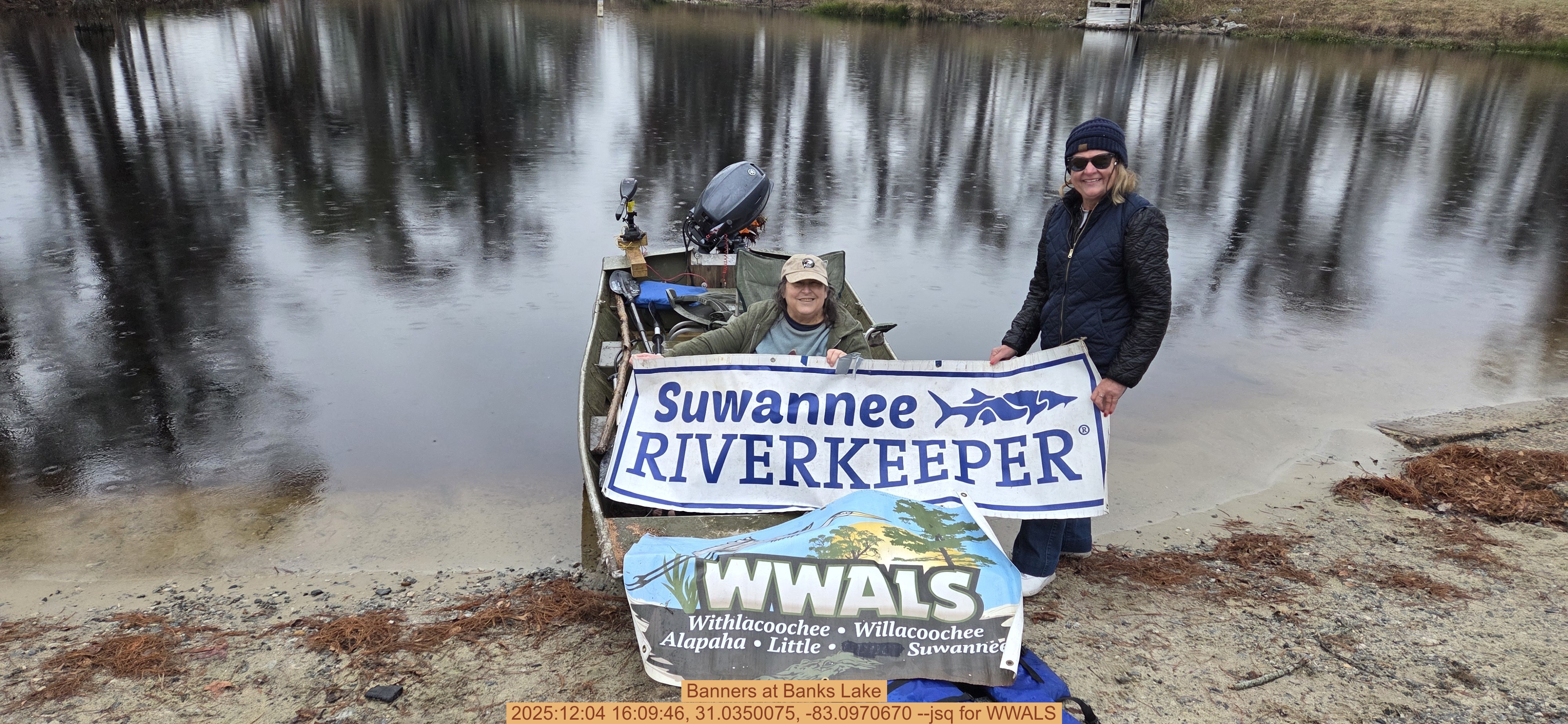 Banners at Banks Lake, 2025:12:04 16:09:46, 31.0350075, -83.0970670 --jsq for WWALS
