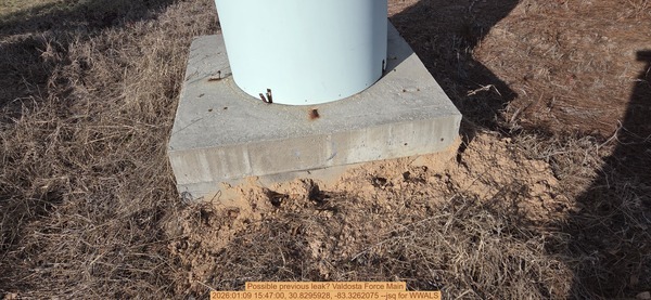 [Possible previous leak? Valdosta Force Main, 2026:01:09 15:47:00, 30.8295928, -83.3262075 --jsq for WWALS]