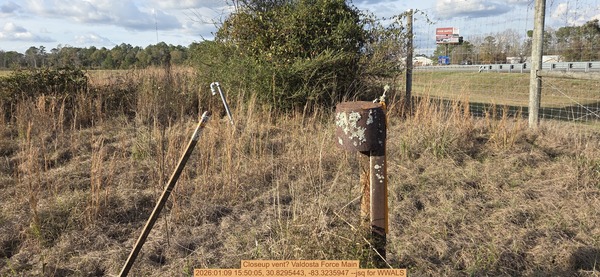 [Closeup vent? Valdosta Force Main, 2026:01:09 15:50:05, 30.8295443, -83.3235947 --jsq for WWALS]
