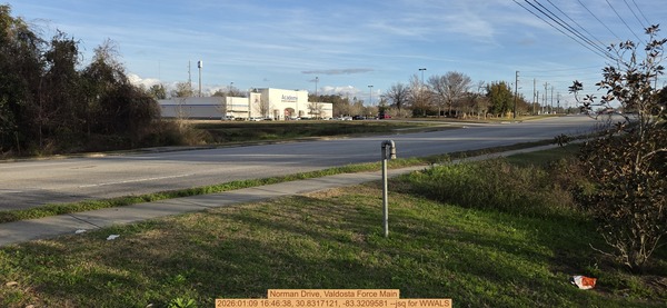 [Norman Drive, Valdosta Force Main, 2026:01:09 16:46:38, 30.8317121, -83.3209581 --jsq for WWALS]