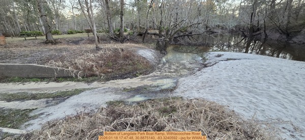 [Bottom of Langdale Park Boat Ramp, Withlacoochee River, 2026:01:18 17:47:48, 30.8875140, -83.3240592 --jsq for WWALS]