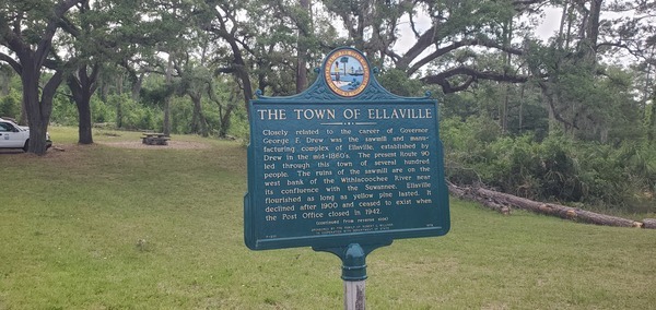[Sign, The Town of Ellaville, 2025:04:22 09:57:52, 30.3866911, -83.1752520]