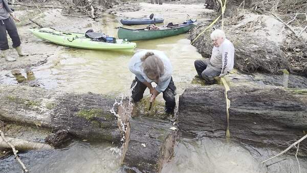 [Movie: Big log almost loose, 2026:02:14 16:46:44, 30.8638799, -83.3209356 (5.3M)]