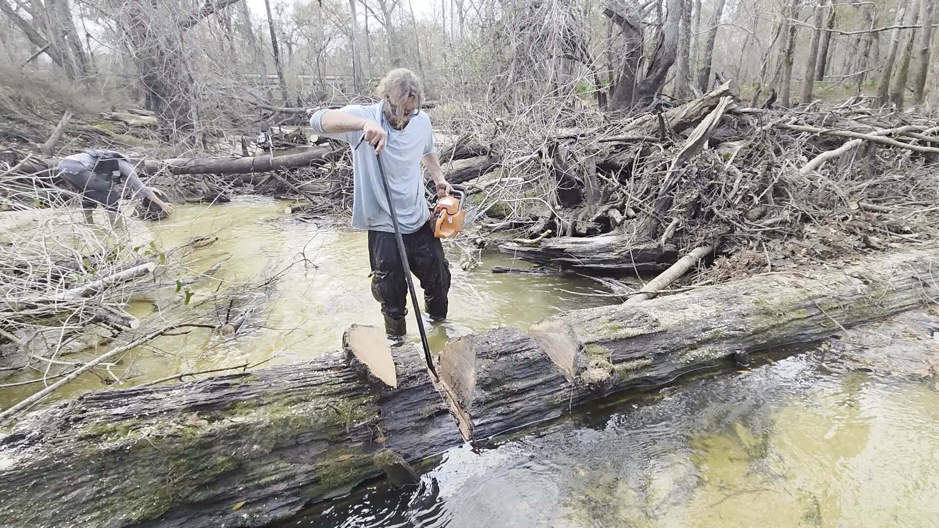 Movie: Try prying again, 2026:02:14 15:40:09, 30.8638855, -83.3210195 (25M)