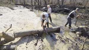 [Movie: Smaller pieces are easier to move, 2026:02:14 14:31:37, 30.8642879, -83.3201194 (20M)]