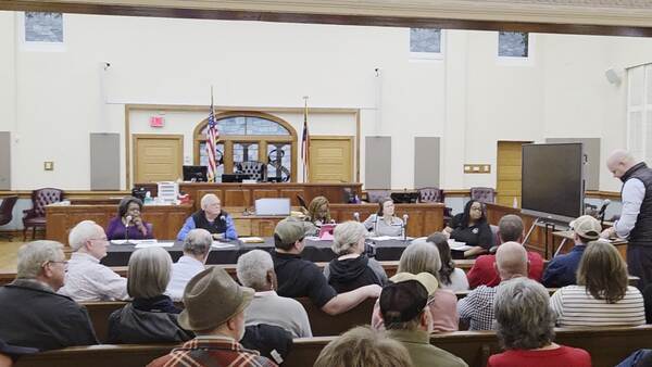 Movie: Mike ?, for, part of the applicant, been in the business for 15 years, now can put datacenters in places they never dreamed, partly because does not need fiber network. Said this group has experience and wants to be transparent. No written evidence. (197M)