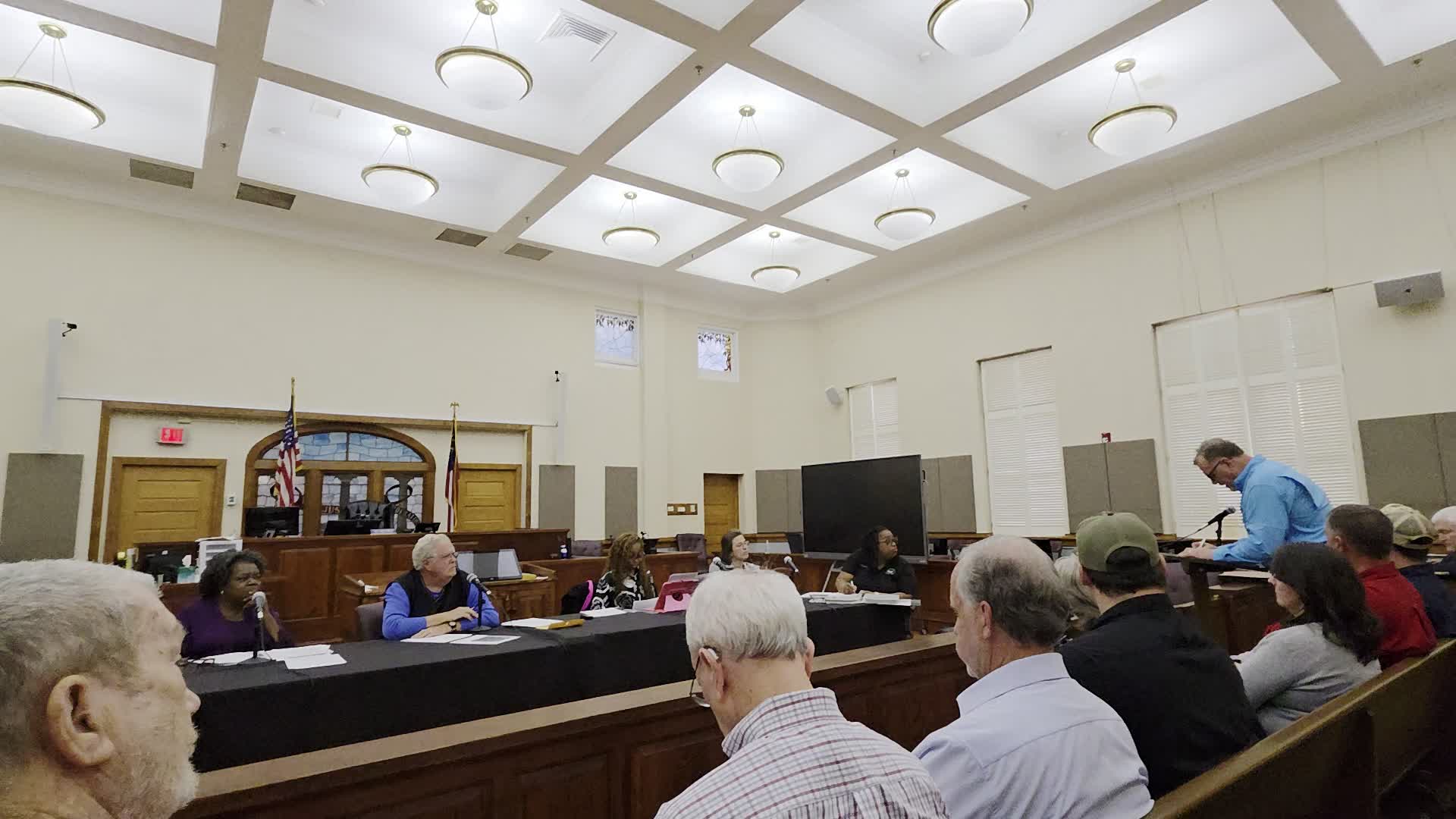 Movie: Patrick Atwater, 400 acres of hunting land on Irwin County side of the Alapaha River, said buy property that's already zoned. (81M)