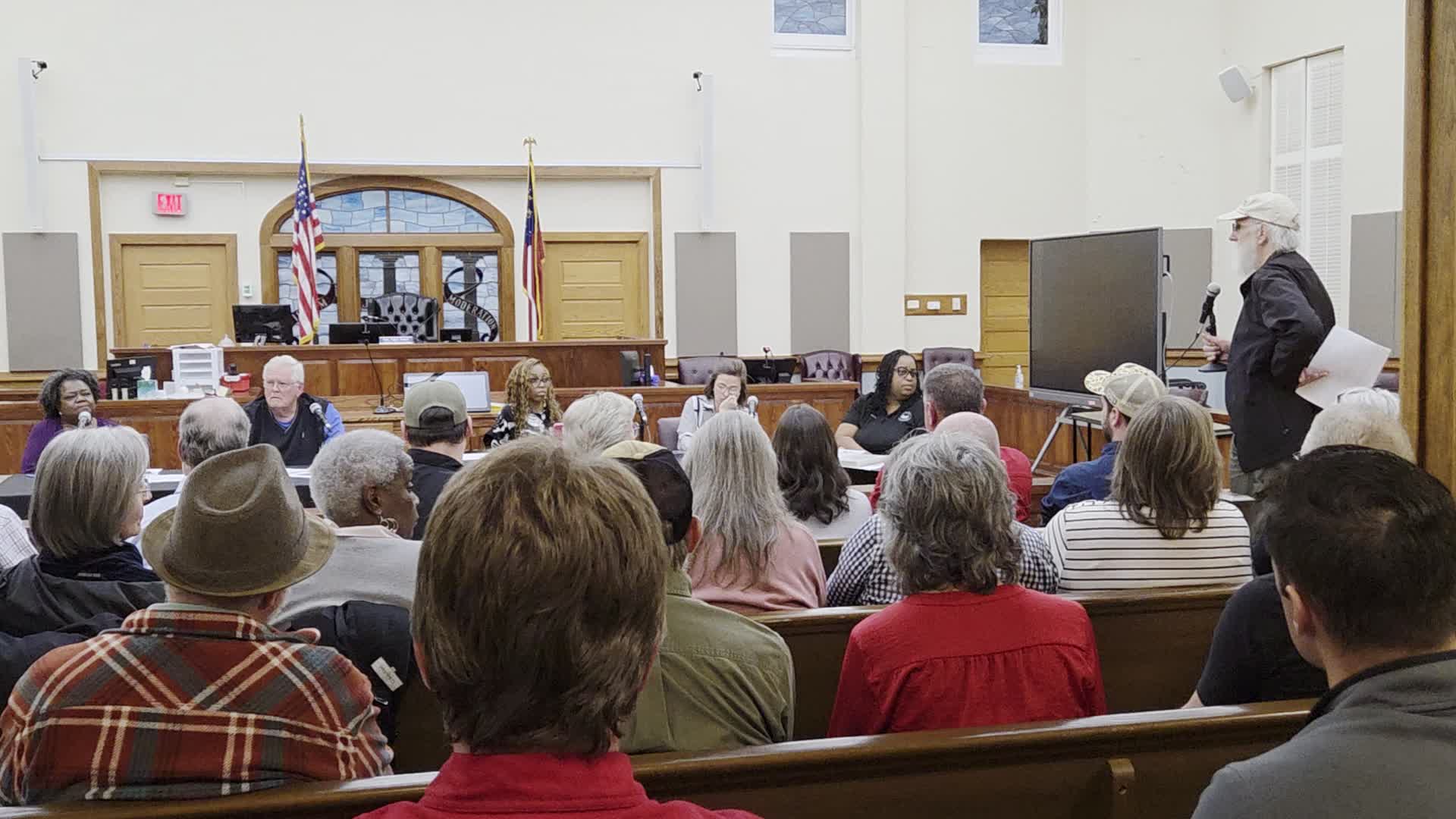 Movie: I'll clear the room --Chair (4.6M)