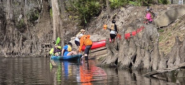 Phil Hubbard helping people at Paul Deloach Private Boat Ramp, 2026:03:07 11:18:46, 30.8377398, -83.3697293 --jsq for WWALS