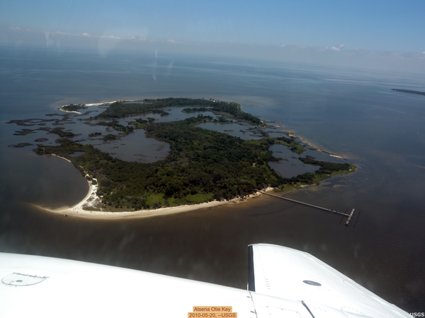 [Atsena Otie Key, 2010-05-20, --USGS]