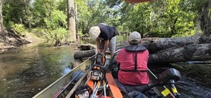 [Equipment in boat, 2026:06:07 10:19:50, 30.8531894, -83.3358832]