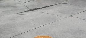 [Crack looking towards house, 2026-05-31, 13:31:54 --Dennis Norman]