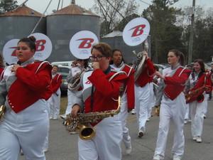 [Saxophone]