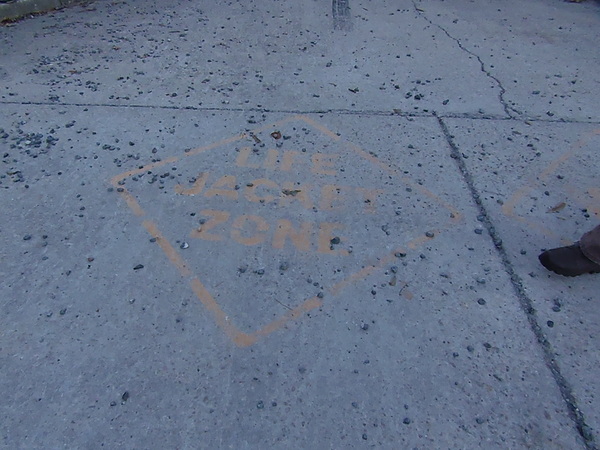 [LIFE JACKET ZONE, 07:49:42]