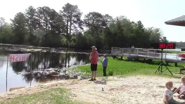 [Movie: 39:21 Bib 57, Carl Fuller with duck (7.2M)]