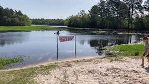 [Movie: 1:02:30 Bib 48, John S. Quarterman, approaching, Hahira, Lowndes County, GA (iphone, 19M)]