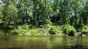 House on bank, 30.5024700, -83.2425900