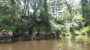 Theres a red house over yonder, 30.5338571, -83.2483952